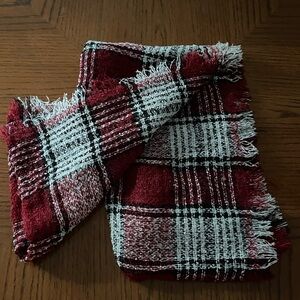 Cejon Plaid Scarf